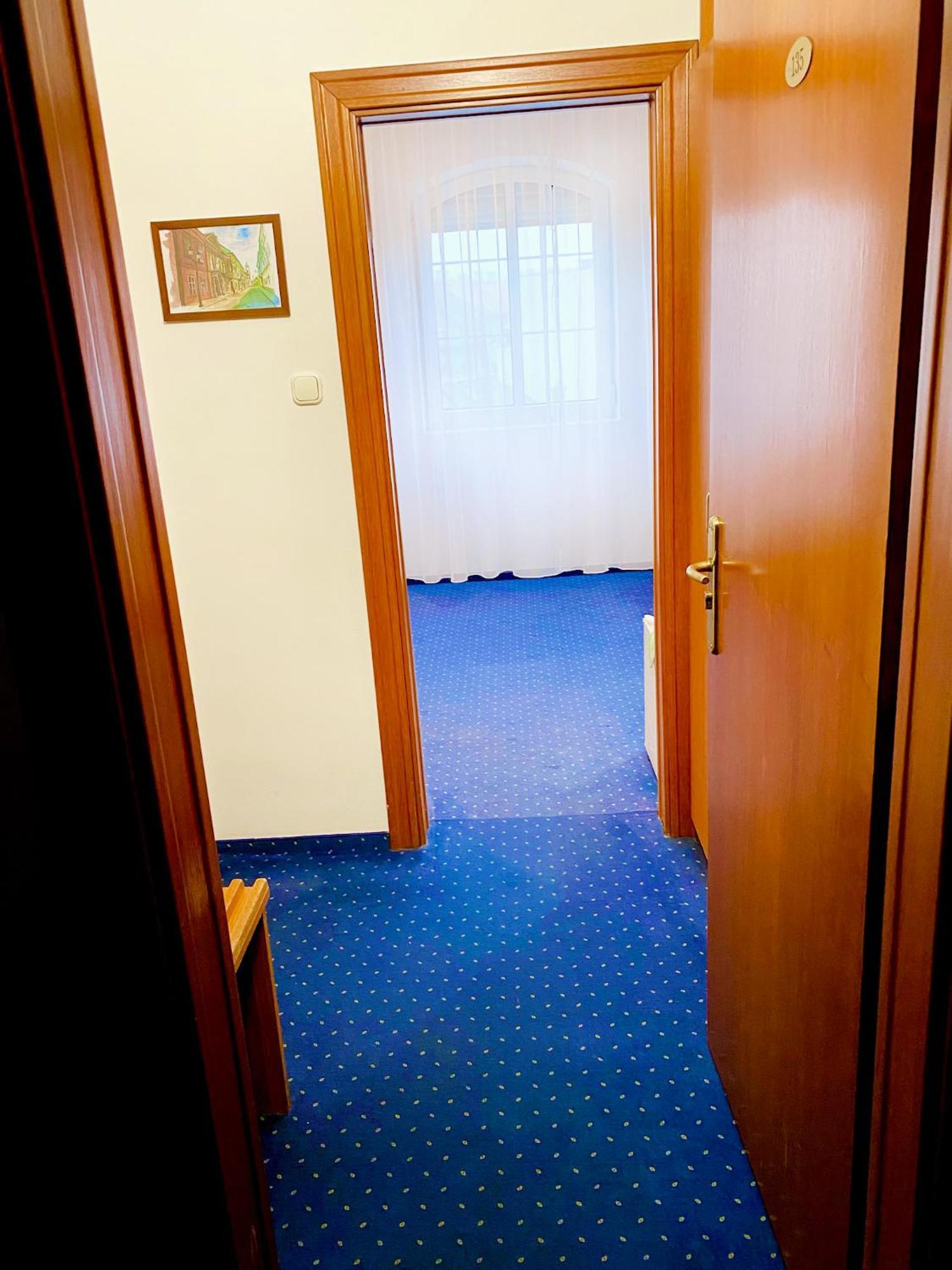 Hotel Wesselenyi 기오르 외부 사진